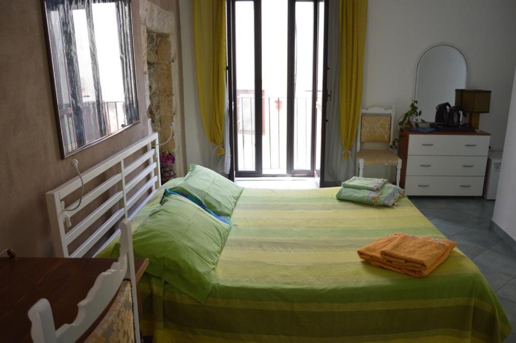 B&B Spiraglio Syracuse ภายนอก รูปภาพ