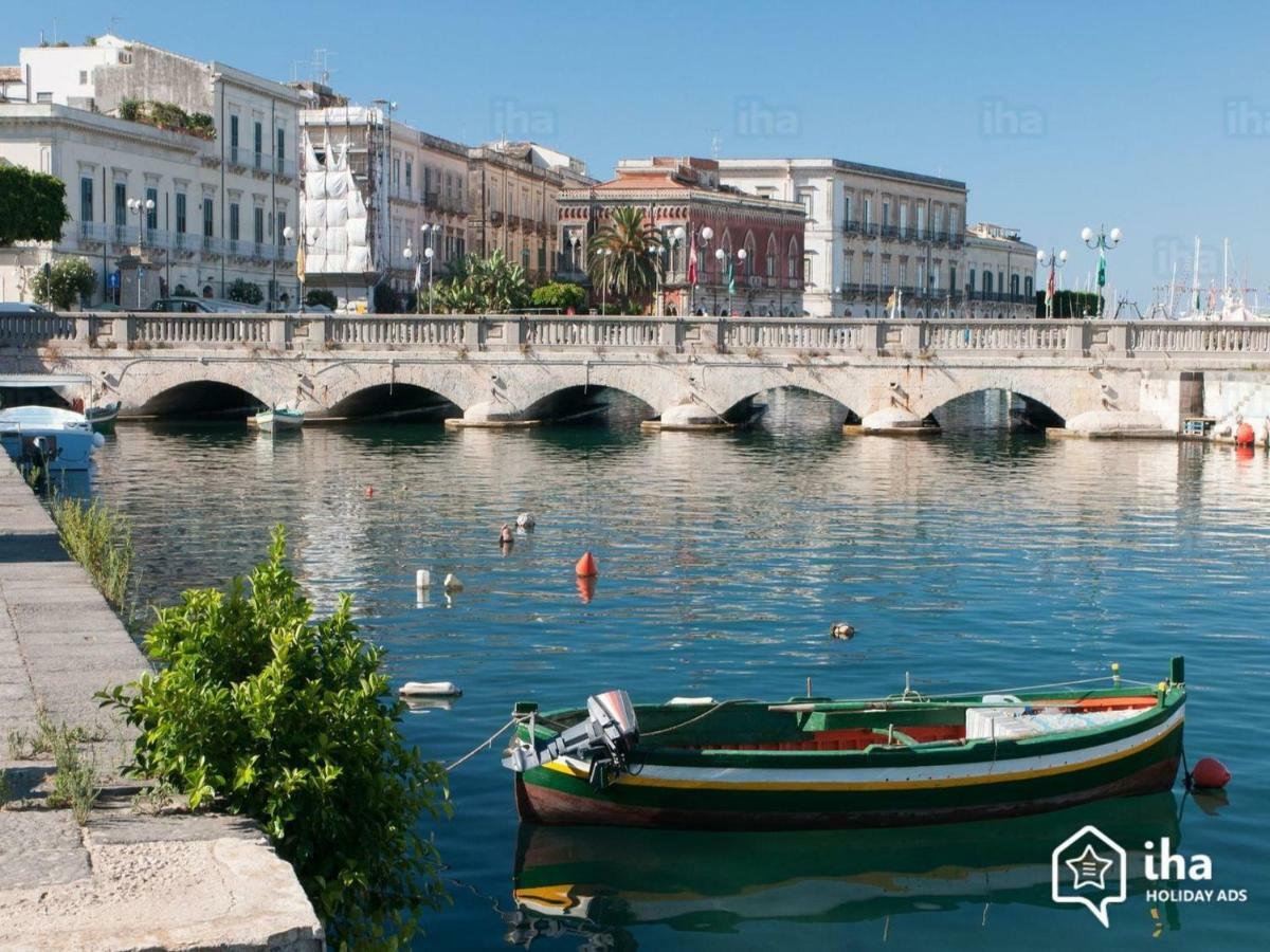 B&B Spiraglio Syracuse ภายนอก รูปภาพ